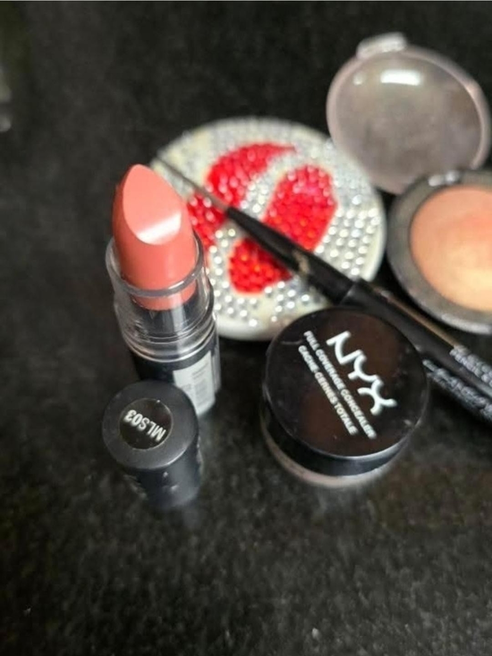 New Sealef NYX Consillet Coral Pink Lipstick Soft Peachy Pink Blush Eye Brow Pen